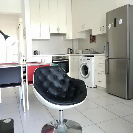 Nefeli Beach Apartman