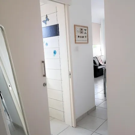 Nefeli Beach Apartman