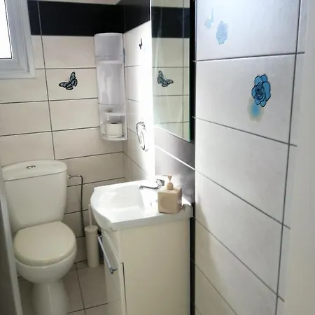 Nefeli Beach Apartman